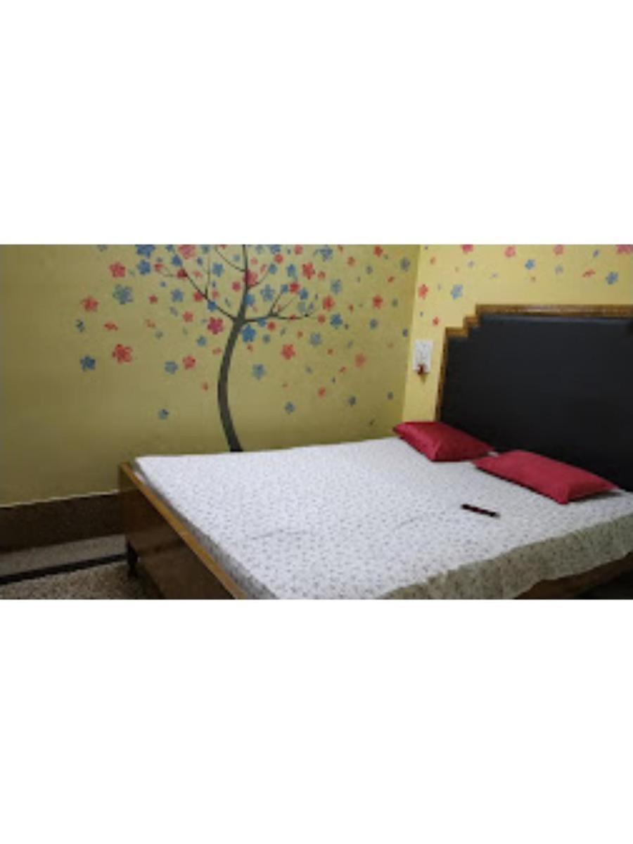 Roxy Inn,Каттак Экстерьер фото