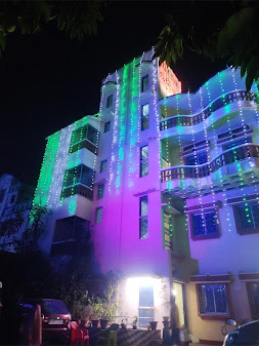 Roxy Inn,Каттак Экстерьер фото